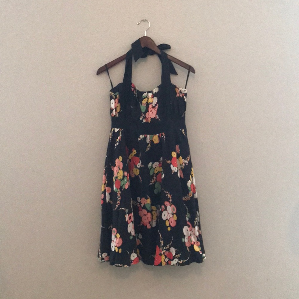 Silk vintage look floral halter dress size 4